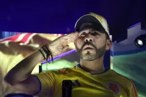 Abelardo de la Espriella se proclam� ganador y prometi� gobernar para todos los colombianos