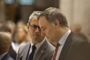 Los libertarios ponen en pausa su agenda en Diputados para evitar que el caso Adorni