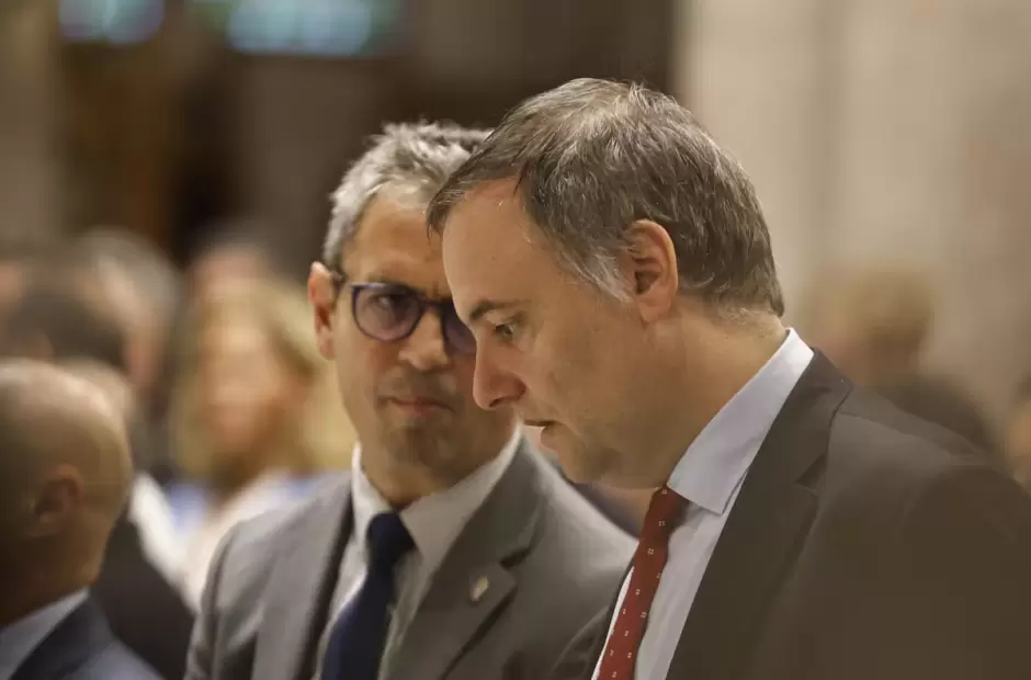 Manuel Adorni y Mart�n Menem