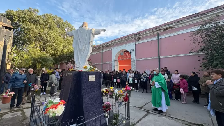 misa padres cementerio