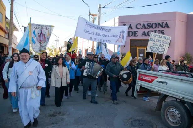 Tinogasta celebr� a San Juan Bautista con una multitudinaria procesi�n