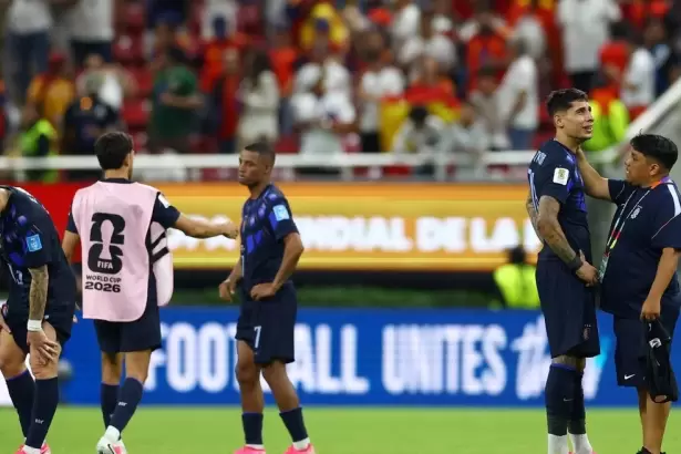 Uruguay perdi� con Espa�a y qued� eliminado en la primera fase del Mundial