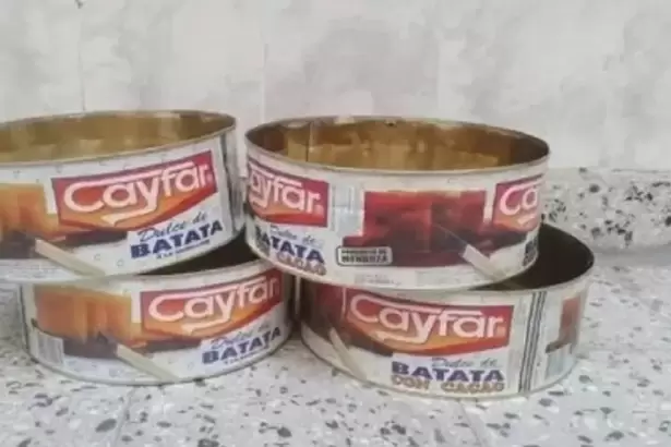 Por qu� no conviene usar las latas viejas de dulce de batata como moldes para horno