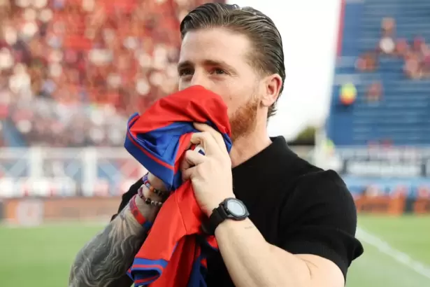San Lorenzo lleg� a un acuerdo con Iker Muniain para que sea el nuevo DT en reemplazo de Gustavo �lvarez