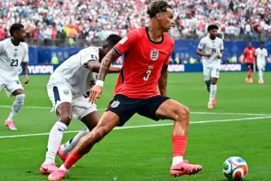 Inglaterra derrot� a Panam� y se qued� con el grupo