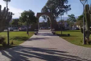El padre del ni�o fracturado en la Plaza de Choya exigi� que la Capital se haga cargo