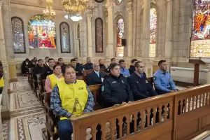 Comunicadores de Mar�a rindieron homenaje a los padres en la Catedral