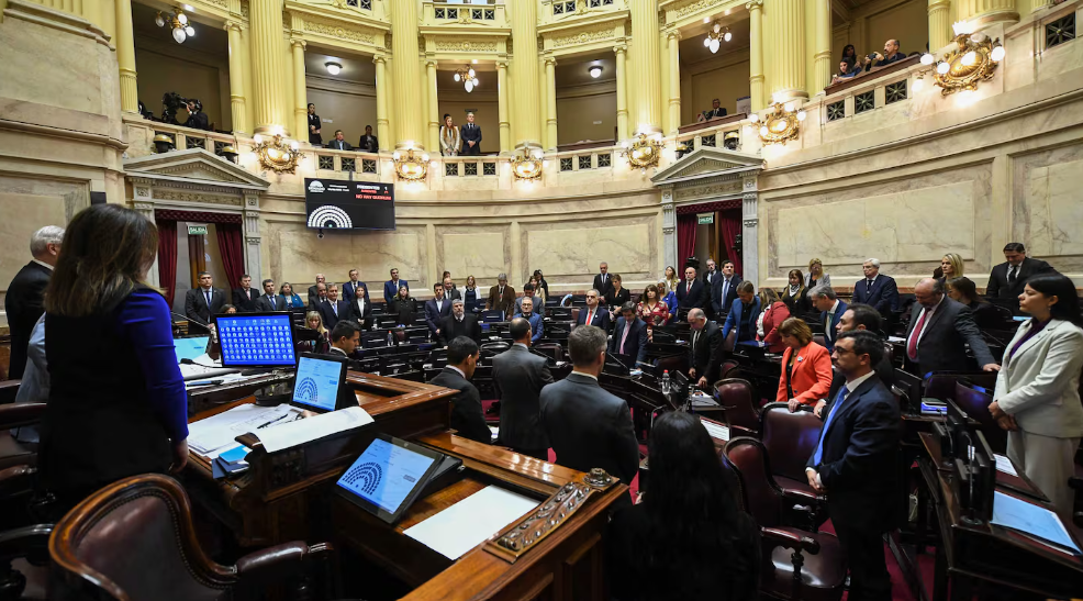 Polémica en el Congreso: los senadores cobrarán $12 millones tras un nuevo aumento