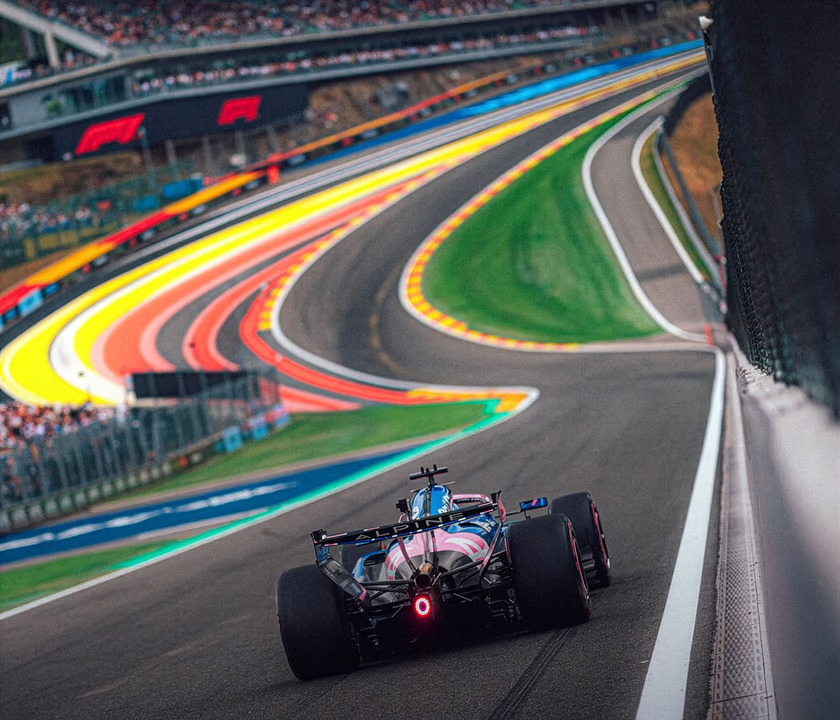Colapinto terminó décimo en el Gran Premio de Bélgica y volvió a sumar un punto