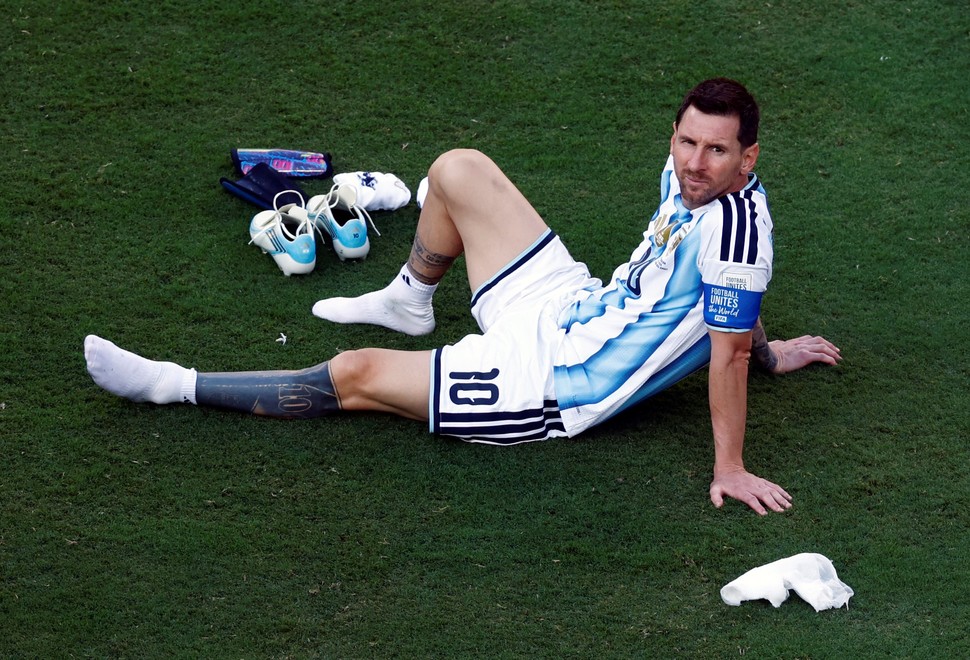 Video: Messi se mostró golpeado tras la derrota, pero tuvo un gesto de grandeza