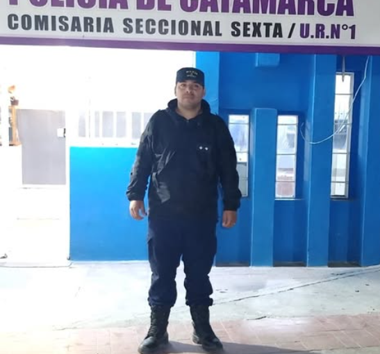 Un oficial inspector de Policía le salvó la vida a un bebé de 15 días