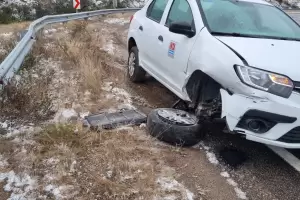 Precauci�n en La C�bila: nieve, escarcha y un siniestro vial