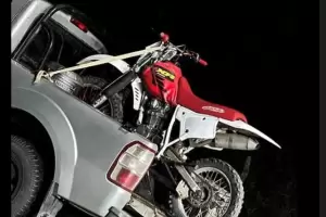 Secuestran en Capay�n una motocicleta robada en Tucum�n