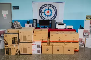 La Polic�a de Catamarca incorpor� nuevo equipamiento tecnol�gico y de seguridad