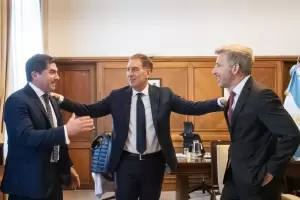 La posible vuelta de las listas colectoras para 2027 abre una fuerte disputa pol�tica
