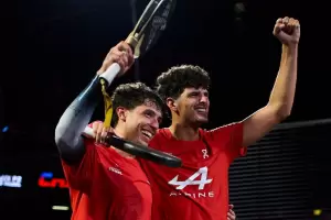 Tapia y Coello remontaron la final en Burdeos y conquistaron su cuarto t�tulo al hilo