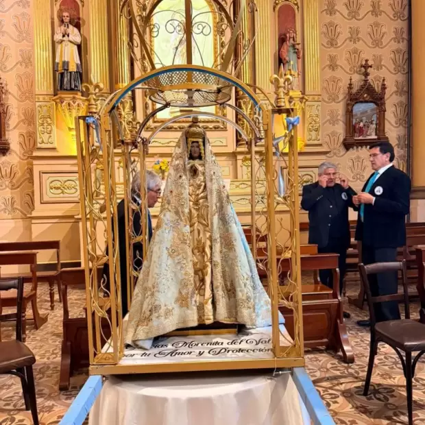 La Virgen del Valle peregrin� junto al pueblo riojano en la fiesta de San Nicol�s de Bari