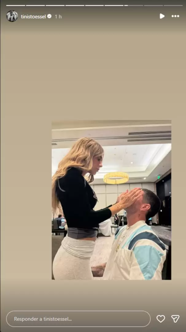 Tini Stoessel  y Rodrigo de Paul