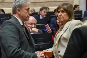 El Gobierno busca acelerar la ley Hojarasca y la reforma electoral en una semana clave
