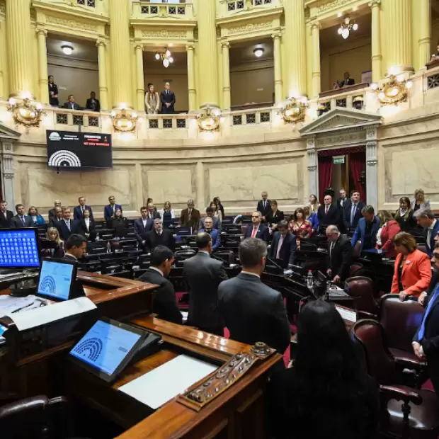 Pol�mica en el Congreso: los senadores cobrar�n $12 millones tras un nuevo aumento