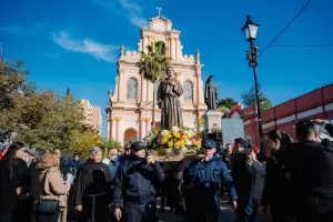 Catamarca conmemor� el D�a de la Independencia mirando la unidad y el di�logo