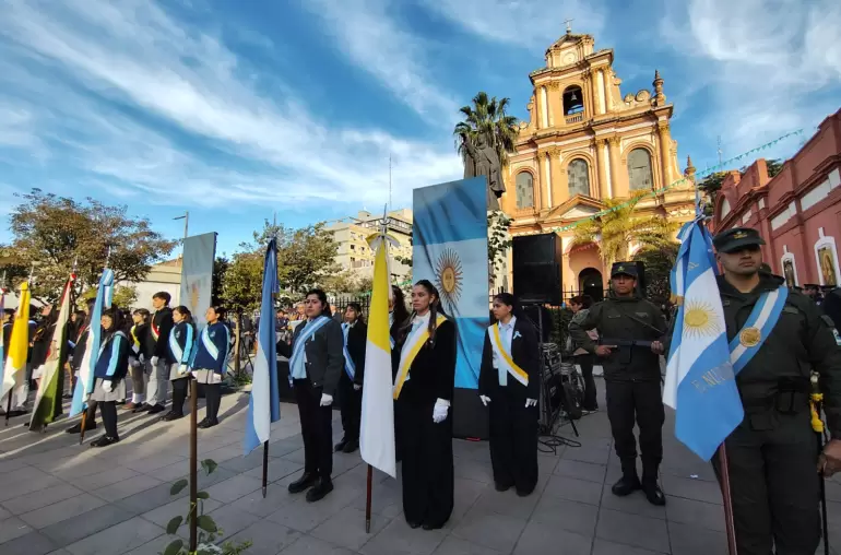 9 de julio esquiu independencia