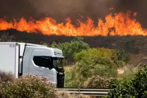 Voraz incendio forestal en Espa�a: ya son 12 los muertos y buscan a una veintena de desaparecidos