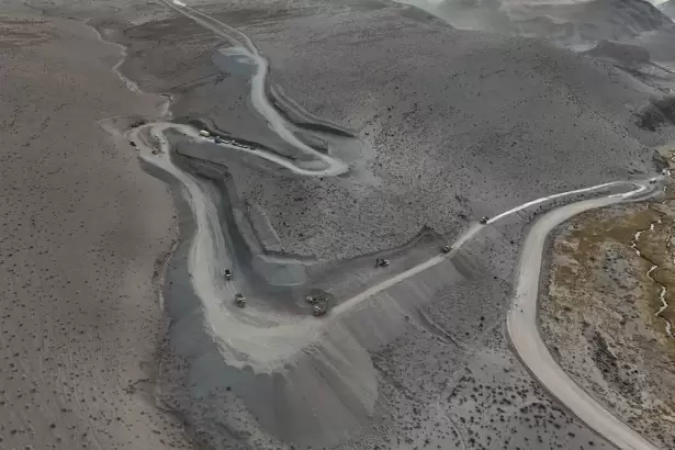Avanza el asfaltado en la Ruta 43 sobre la Cuesta de Paicuqui