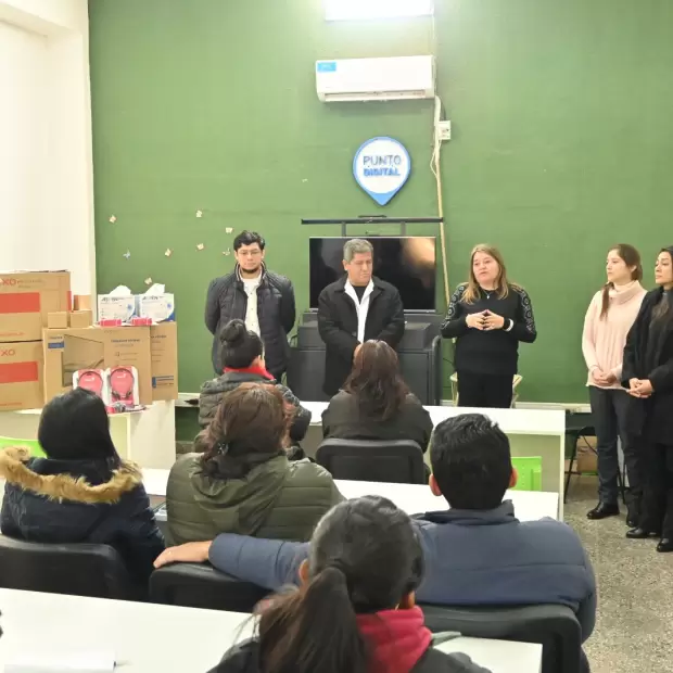 Salud capacit� a equipos de Fiambal� en urgencias pedi�tricas y entreg� equipamiento