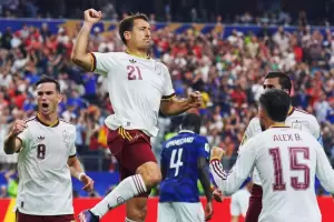 Una Espa�a superior dej� afuera a Francia y es el primer finalista