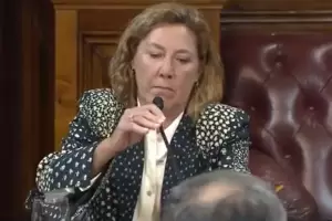 El Gobierno oficializ� como jueza federal a la esposa del juez del caso $LIBRA
