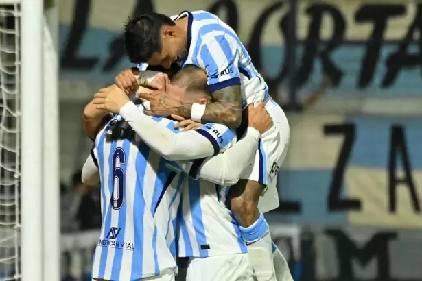 Racing gole� a Defensa y Justicia y avanz� a octavos de la Copa Argentina