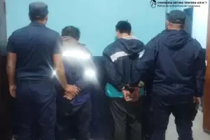 Hab�an sustra�do una motoguada�a, los detuvieron y fueron detenidos