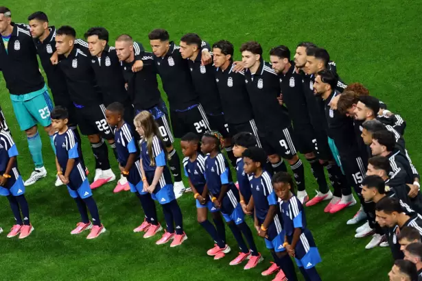 La FIFA confirm� la indumentaria para la final: qu� camiseta llevar� Argentina