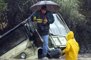 Chile bajo emergencia clim�tica: cuatro muertos, miles de evacuados y una ola de da�o