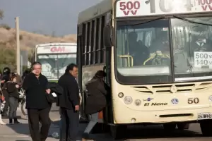 Suspenden preventivamente el transporte p�blico por la final Argentina y Espa�a