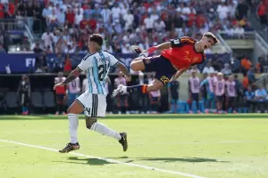 Las jugadas que marcaron la final entre Argentina y Espa�a: la expulsi�n de Enzo Fern�ndez y el gol anulado a La Roja