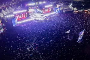 M�s de 40 mil personas en una jornada especial que uni� la pasi�n por el f�tbol y la m�sica en El Patio