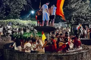 Muri� un adolescente de 14 a�os durante los festejos por el t�tulo de Espa�a