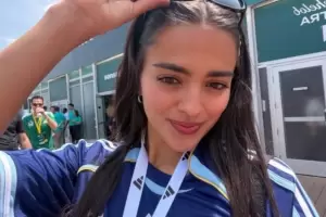 La novia de Colapinto reaccion� a las cr�ticas contra la Argentina: "Me voy a pelear ..."