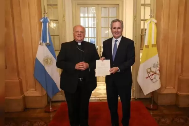 Visita de Le�n XV a la Argentina: Milei recibe las cartas credenciales del nuncio