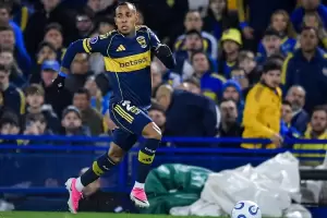 Villa volvi� a jugar en Boca, fue silbado en la Bombonera y pidi� disculpas a los hinchas