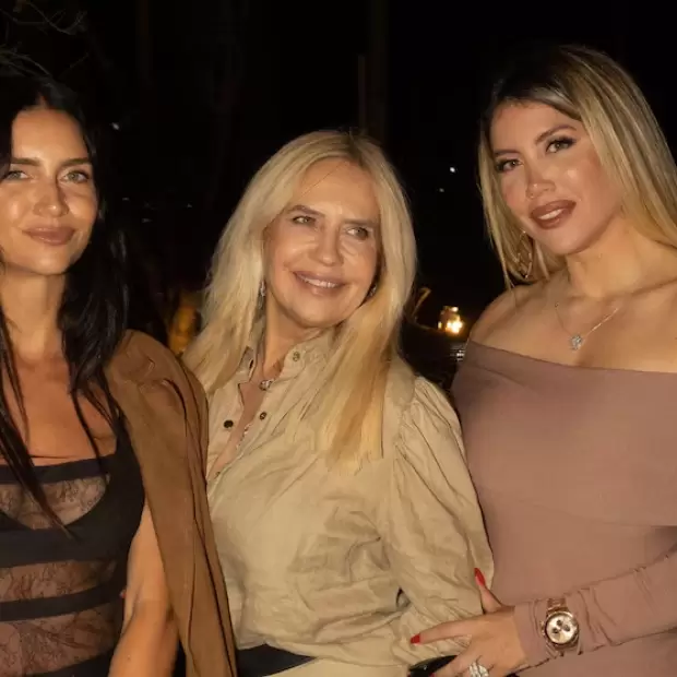 Moria Cas�n fue filosa con la madre de Wanda y Zaira Nara: "Son dos buscadoras de billeteras"