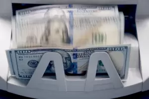 El Banco Central habilit� las cuentas sueldo en d�lares para el pago de salarios