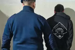 Dos j�venes fueron aprehendidos en la Capital por violencia de g�nero