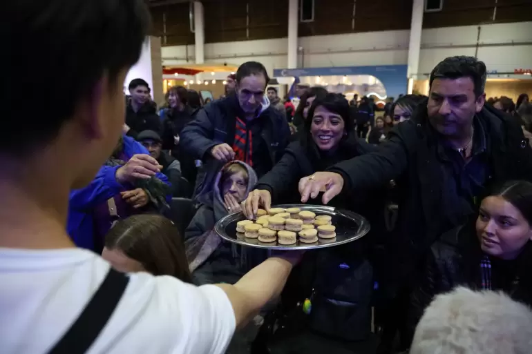 poncho 2026 alfajores