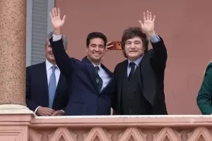 El Gobierno ratific� su pol�tica cambiaria tras el traspi� de Ravier con el d�lar a $1800