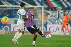 V�lez golpe� en el momento justo y derrot� a Instituto