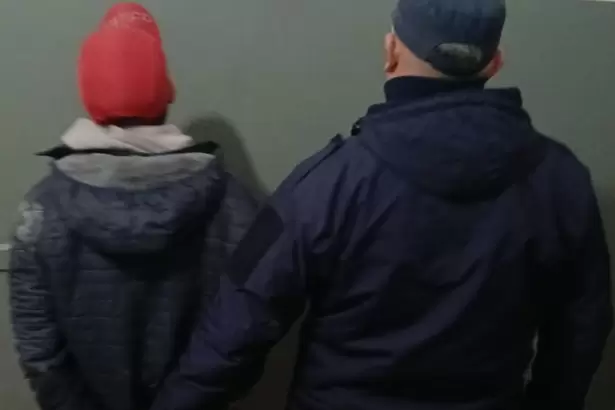 Brutal agresi�n en Catamarca: golpe� a su pareja y la amenaz� con un hierro