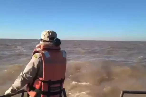 Encontraron al �ltimo pescador desaparecido y termin� la b�squeda en el R�o de la Plata